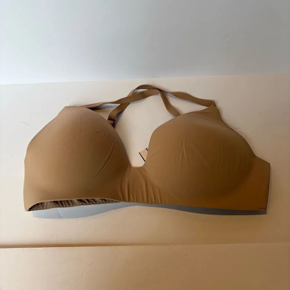 Victoria's Secret T-shirt Lightly Lined wireless Tan Bra Size 36D